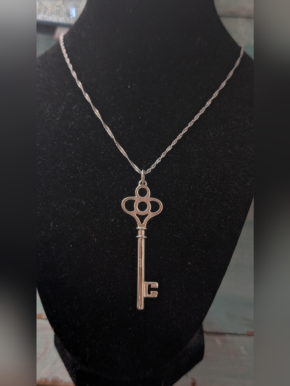 STERLING Silver Key Charm Pendant - Picture 7 of 8